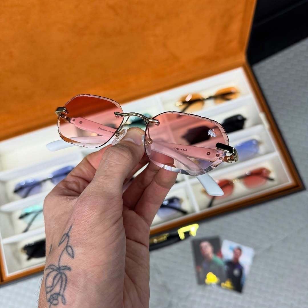 Willow Rimless — Burnt Red | White | Diamond-Cut Lenses - Belvoi&co Morocco